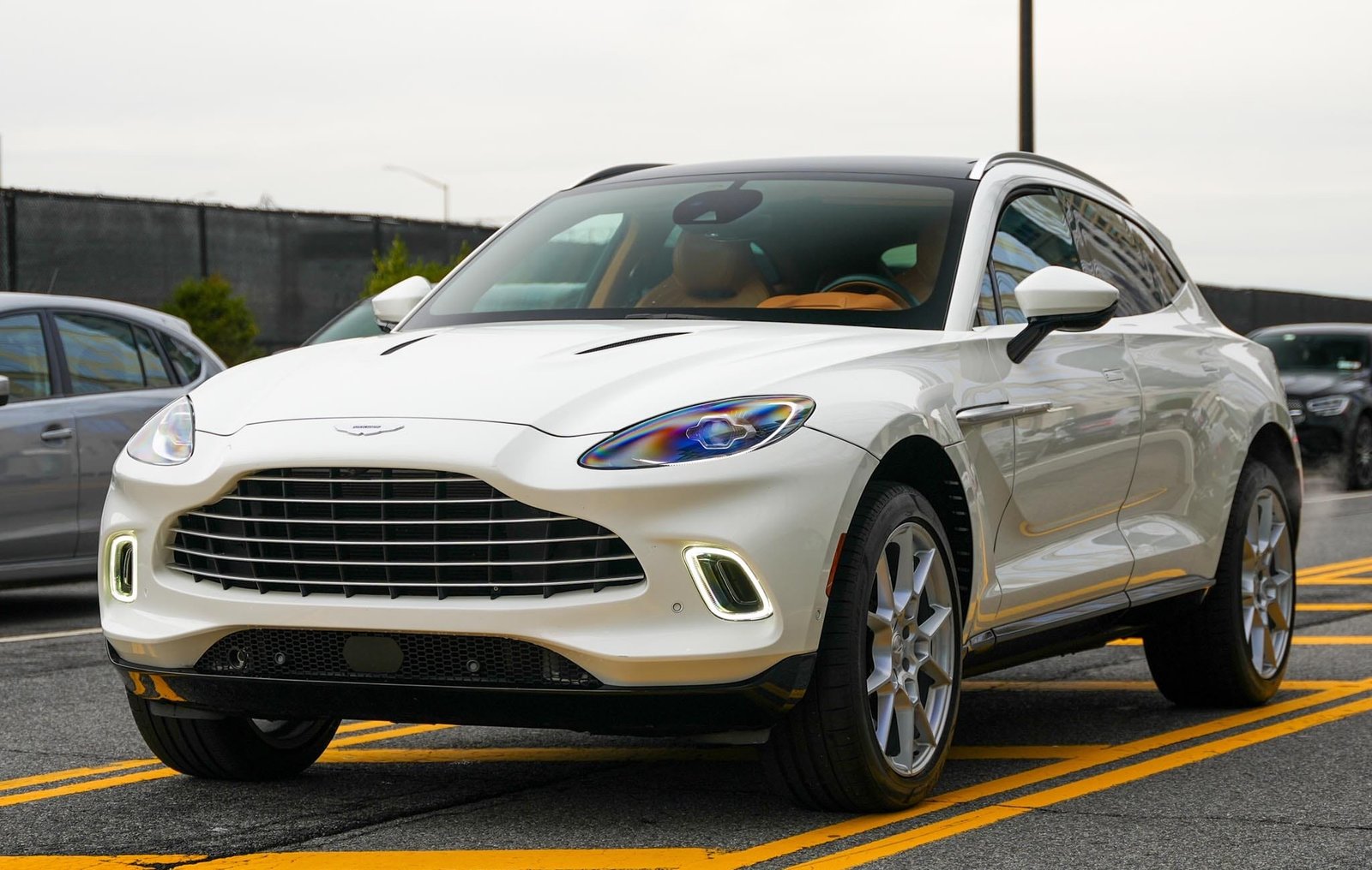 2021 Aston Martin DBX